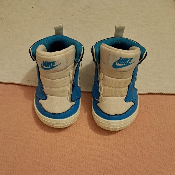 Nike Other - Baby nike sneaker ,light blue & white size 2c